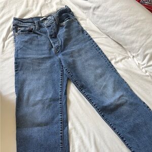 Levi's High Rise medium wash jeans